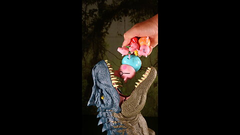 Hungry Dino Allosaurus Eats Peppa Pigs Jurassic World Chaos Theory Super Colossal Dinosaur #shorts