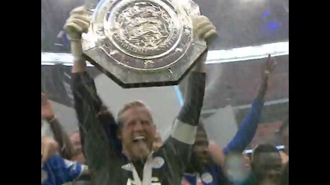 Leicester City celebrate winning community shield cup against Manchester City 2022