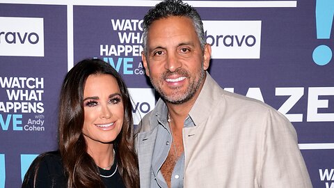 Kyle Richards and Mauricio Umansky are firing back over rumors they're divorcing