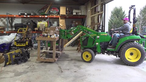 Make room for the Auto Lift! Deere 2038R!