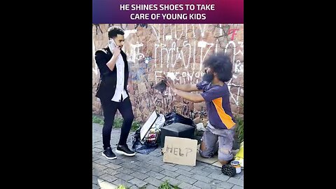 poor man polishing shoes on the street😥😥