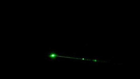 Green Laser - Beam visible in the air!