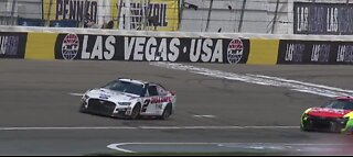 Pennzoil 400 draws thousands to Las Vegas Motor Speedway