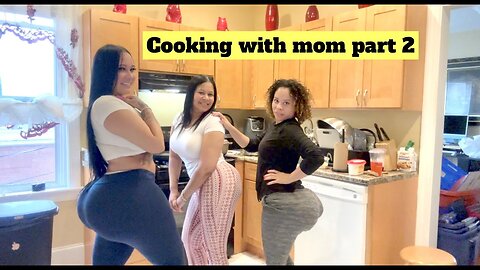 Cooking With Big Booty girl Curvy mom part 2