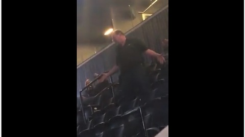 Man at concert busts out epic Michael Jackson moves