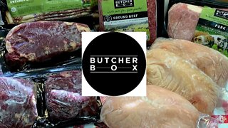 OPENING MY FIRST BUTCHER BOX!! FREE GROUND BEEF & BACON!!