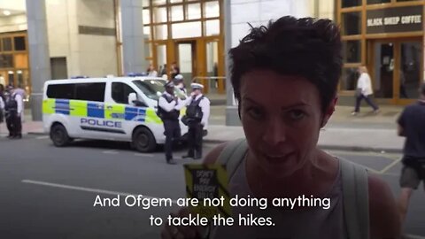 Protesters gather outside Ofgem HQ calling for 'payment strike' on energy bills