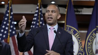 Hakeem Jeffries To Become Youngest, 1st Black Congressional Leader