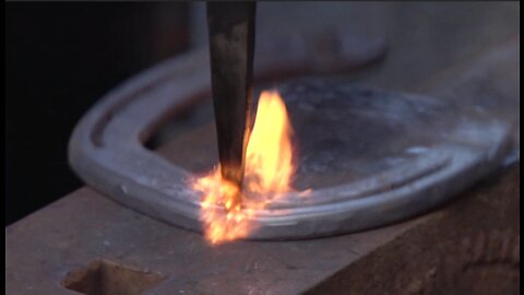 Farrier Practices: Forging 11 Clips on a #1 Shoe by Kirk Adkins MS CJF