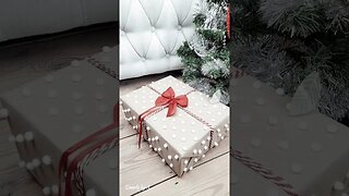 Christmas wrapping gifts idea #shorts #christmaspresent #christmashacks #giftwrapping #diychristmas