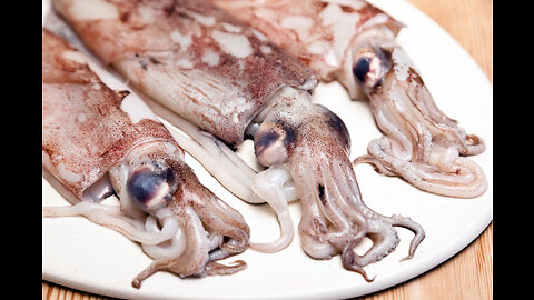 An impressive way to cook live seafood Squid Octopus Oyster for Seafood Lovers