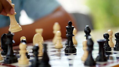 "Epic Endgame Echo: Mastering Chess's Final Resonance"