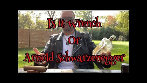 Arnold Schwarzenegger or Wrench Combine Amaretto with cigar￼