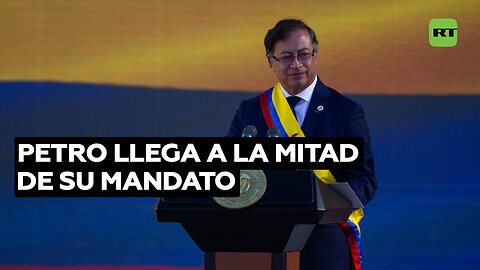 Petro llega a la mitad de su mandato