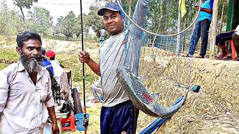 দানবীয় মাছ শিকার পর্ব-৩😱Big katla fish catching in fishing competition🐋Hunting Giant Fish By Hook🐳