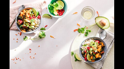 Keto chicken salad with a creamy chimichurri dressing