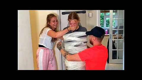 WE PRANKED THE WHOLE FAMILY!!!