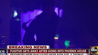 Phoenix police: Suspect with warrants escapes from officers after break-in