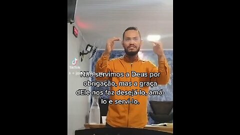 A graça de Deus nos capacita viver uma vida de santidade, não por medo mas por amor.