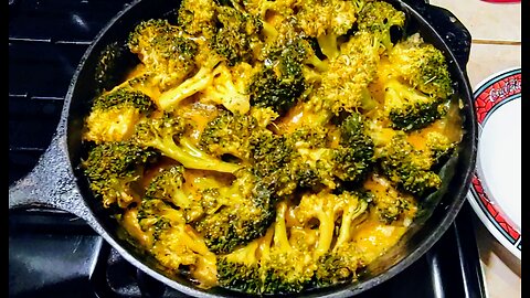 One Skillet Cheesy Chicken Broccoli Rice Will Make Broccoli Haters Convert 🥦❤
