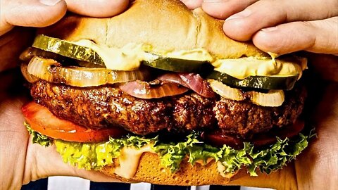 The Impossible Meatless Veggie Burger - Meat Eaters Can't Tell The Difference