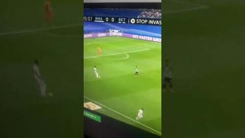 RMA VS BET 0-0 PASSING THE BALL AROUND