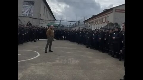 👹 Відео вербування російських карних злочинців на війну з Україною.