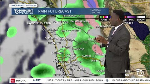 ABC 10News Pinpoint Weather with Weather Anchor Moses Small