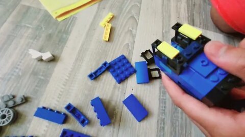 How To Build A Lego Train - Lego Classic 10696🚆