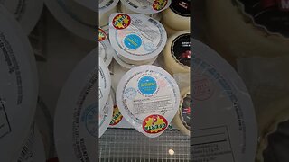 sempre verifique se tem produtos com data de fabricação mais novas...ainda mais queijos frescos 🧀