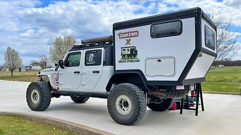 My ULTIMATE Jeep Gladiator Pop Up Truck Camper is Done! FIRST WALK THRU