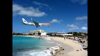 American Airline Landing Flight LANDING above THE BEACH - St Maarten and Maho Beach (4K)