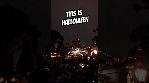 Entry marquee for Haunted Mansion Holiday #disneyland #hauntedmansionholiday #jackskellington