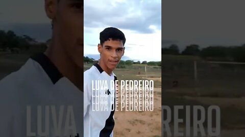Vídeo do Vasco no TikTok para o Luva de Pedreiro