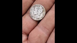 'nother silver #metaldetecting #silver #silverdime #Mercury #treasure #duckdynasty #relic #coins