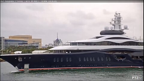 BIG TECH CEO🌎👨‍💻🌊🛳️🚤OWNS GIANT PRIVATE YACHT🌎🛳️👨‍💻💫