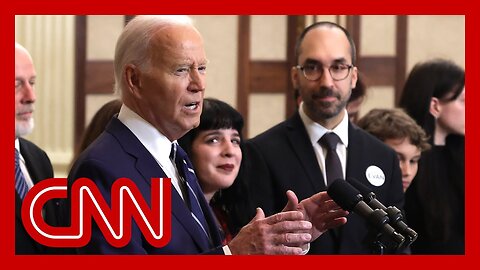 Biden speaks surrounded by family members of US citizens released in prisoner swap | VYPER