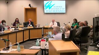 Waukesha School District votes for 'hybrid' learning model to start the school year