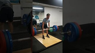 Deadlifts 153kg for 6 reps