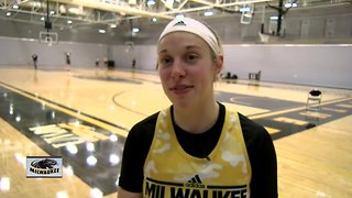 'Special athlete': UW-Milwaukee student McKaela Schmelzer excels at both basketball and soccer