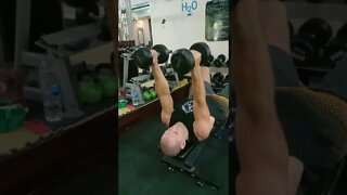 Dumbbell Lying Double Triceps Extension Andre