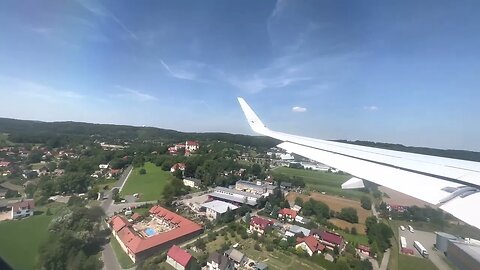 Lufthansa Airbus A320neo Landing Krakow Poland 🇵🇱