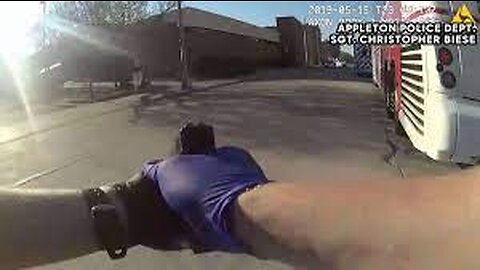 Milwaukee , BLACK MAN GOES TO SLEEP ON BUS, WAKES UP SURROUNDED BY POLICE AND STARTS SHOOTING!