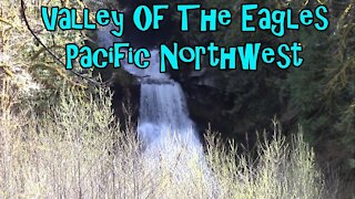 Valley Of The Eagles Hiking Trail Washington State Pacific Northwest