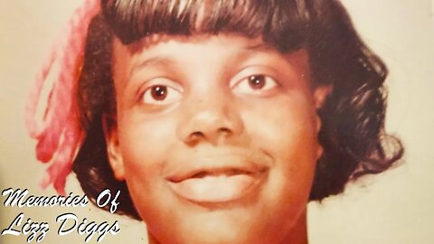 Lizz Diggs The Memories: The Pianist, Praise Leader and Intercessor (Photo Slideshow and Singing)