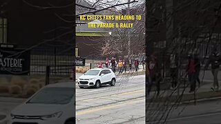 KC Chiefs Fans Heading To Parade