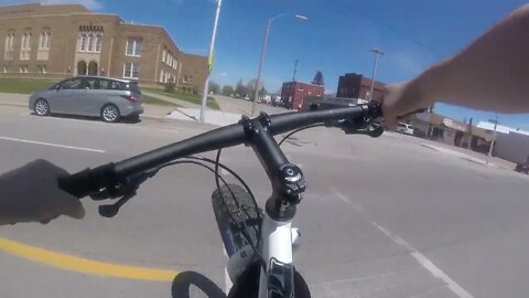 Fatbike is an Overgrown BMX? ( Framed Minnesota 2.2 )