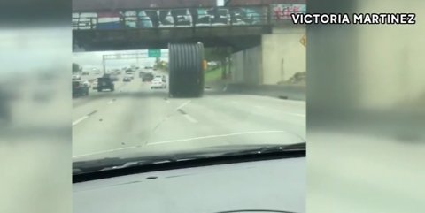 Drivers avoid giant fiber spool on Houston highway