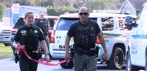 Palm Beach County deputy pinned between cars during crime takedown, sheriff's office says