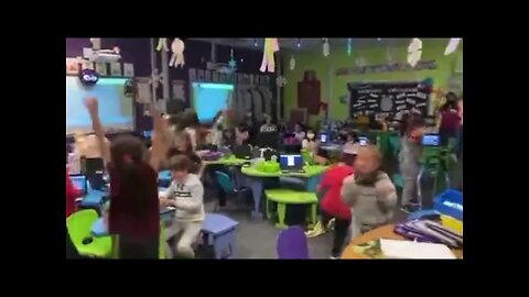 💥 Las Vegas Schoolchildren Burst into Cheers On Hearing ‘No More Masks’💥